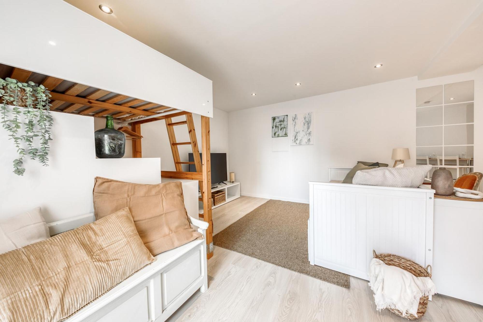 4 Pers Wifi Boite A Cle Netflix * D'Huison-Longueville