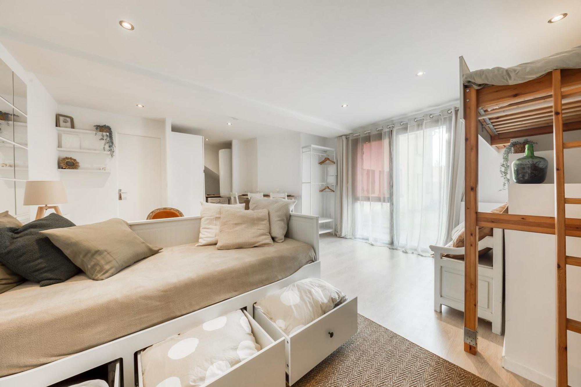 4 Pers Wifi Boite A Cle Netflix * D'Huison-Longueville